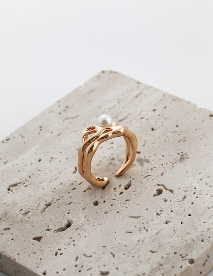 Pearl Ring of Waves