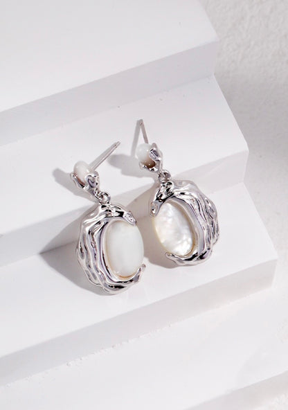 Moon-shaped Mother-of-pearl Earrings