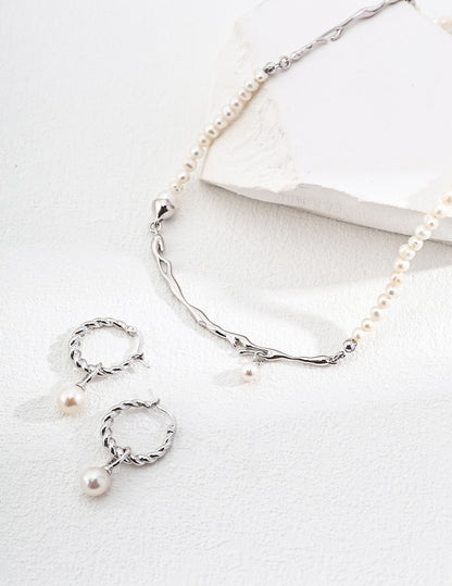 Pearl Drift Necklace