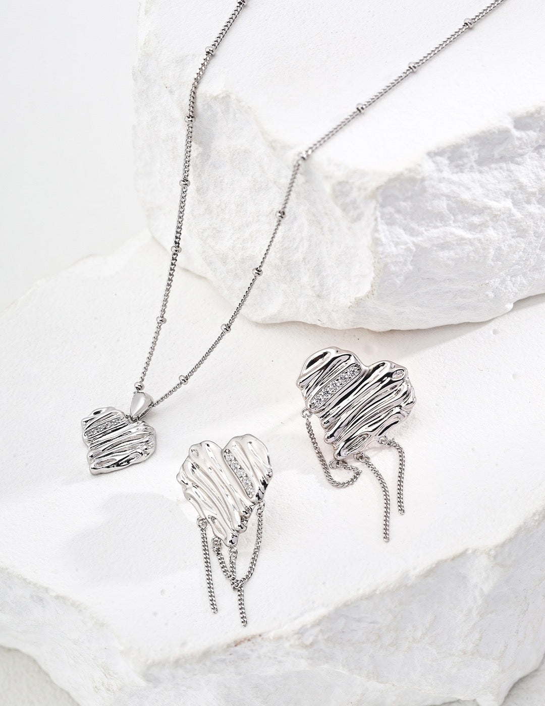 Minimalist Heart Necklace