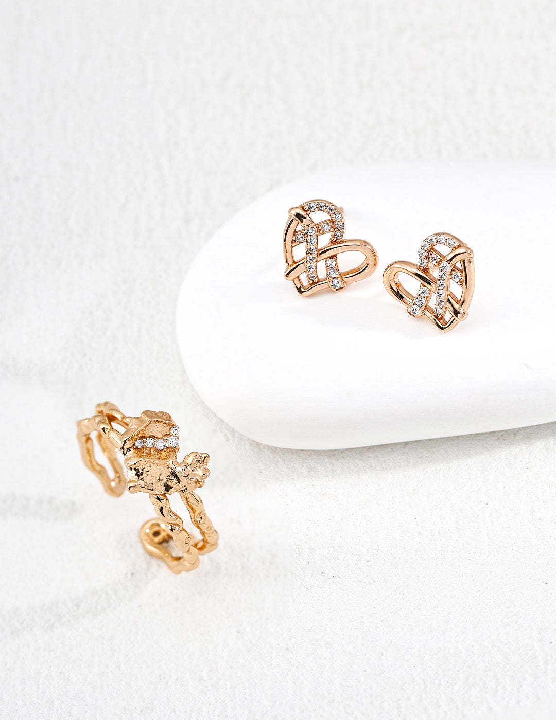 Zircon Heart Earrings