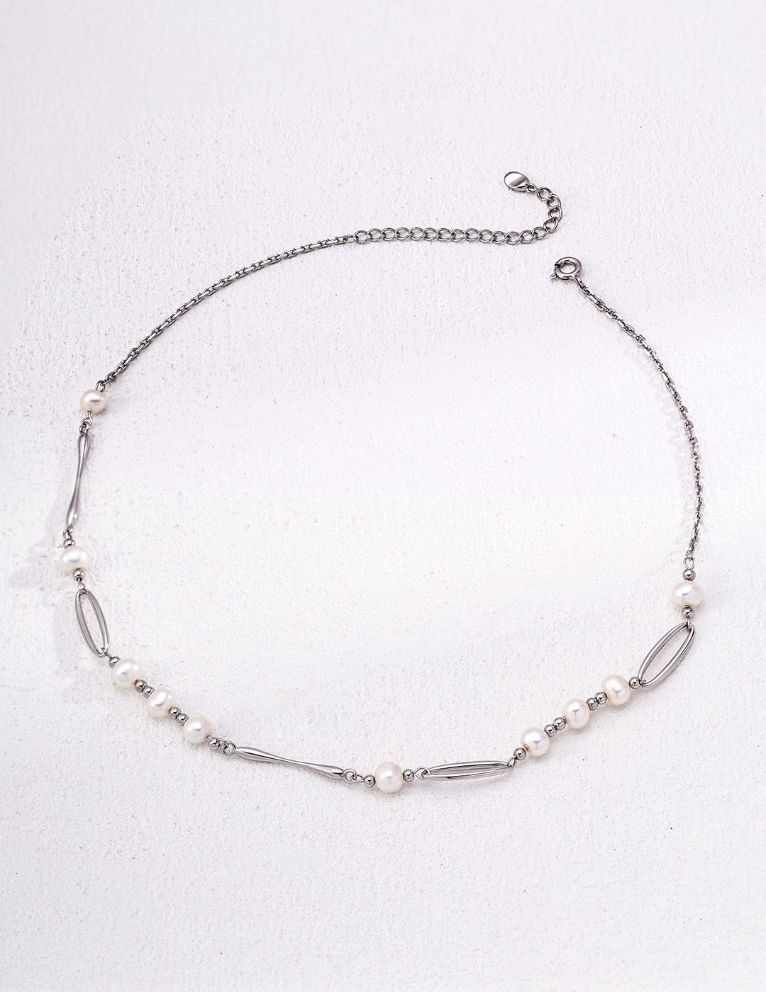 Pearl Glow Necklace