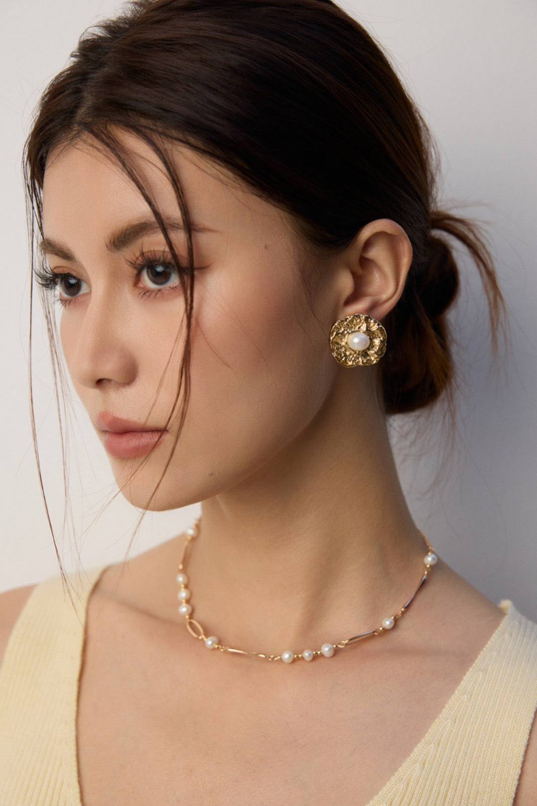 Pearl Glow Necklace