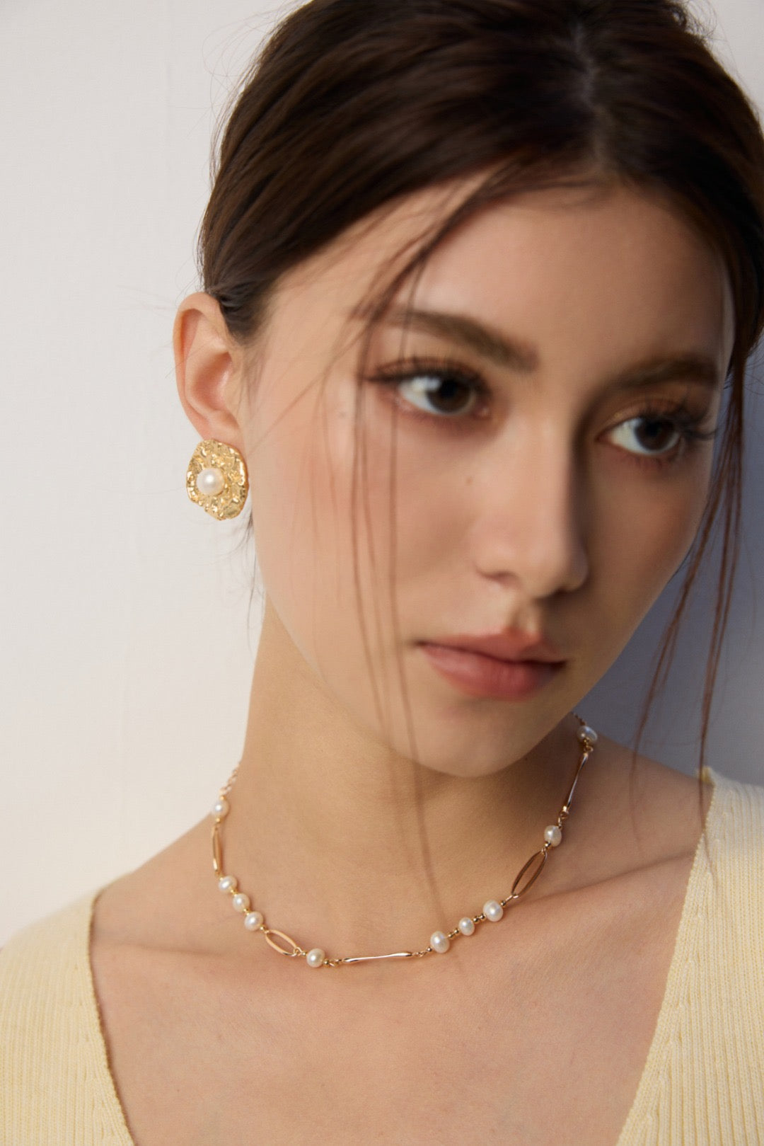 Pearl Glow Necklace