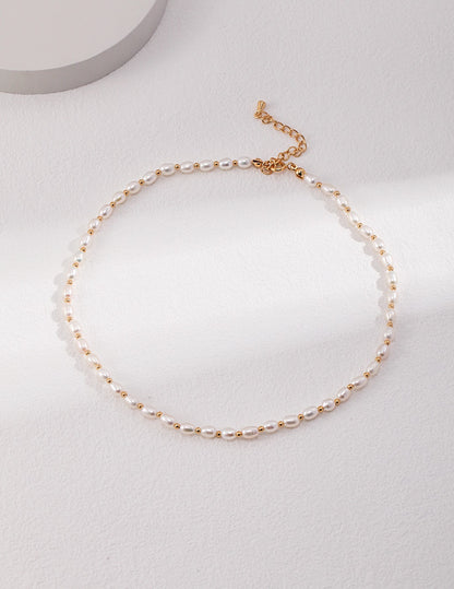 Minimalist Pearl Glow Necklace