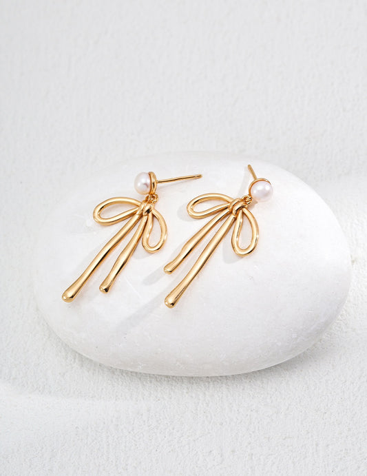 Pearl Ribbon Earrings