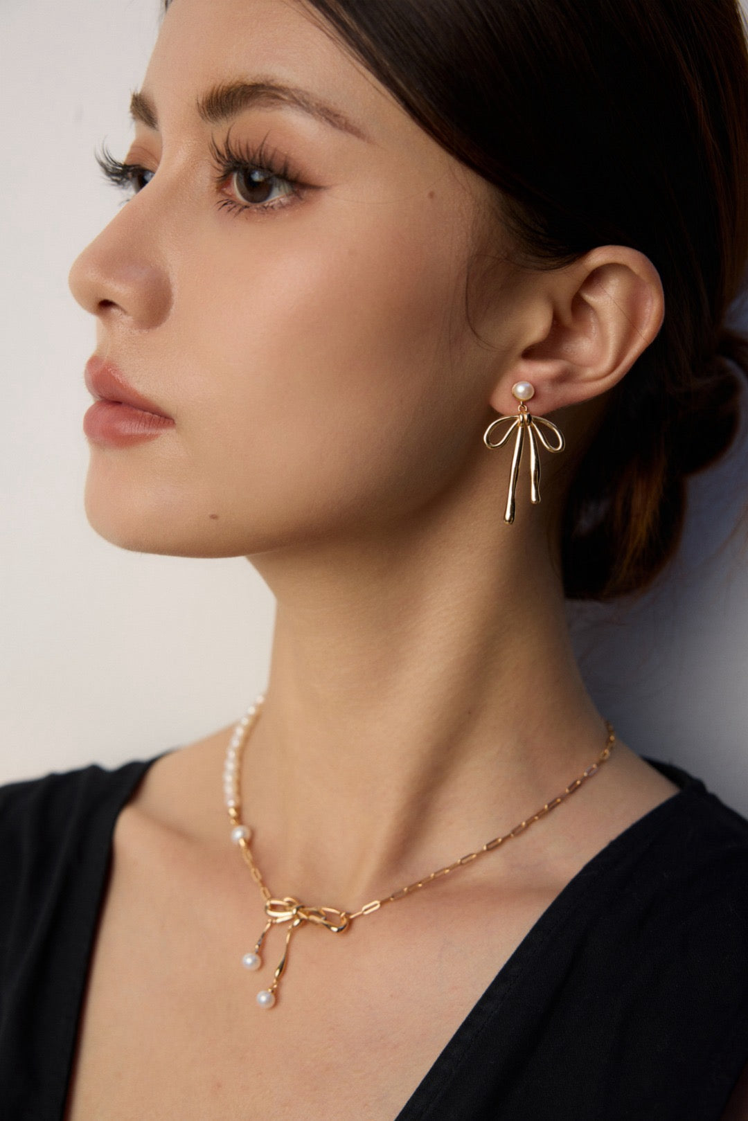 Ribbon Pearl Earrings