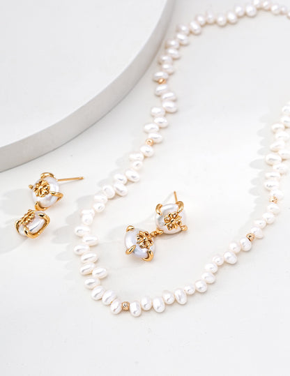 Simple Natural Freshwater Pearls Necklace