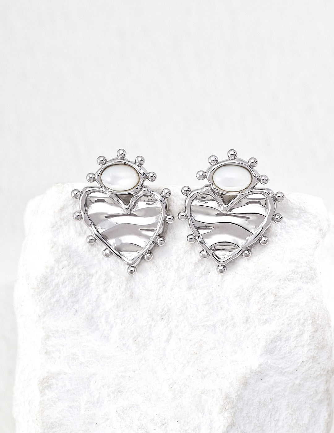 Summer Heartbeat Silver Earrings