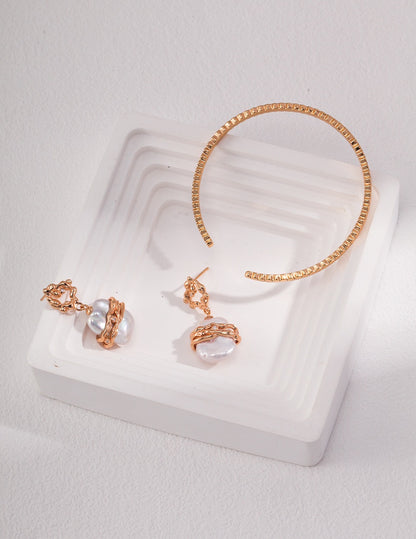 Fairy's Treasure Pearl Earrings | Pearl earrings | Pearl Jewelry | Estincele Jewelry | Silver jewelry | Women's earrings