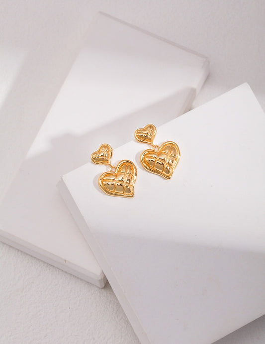 Golden Diamond Heart Earrings | Gold jewelry | Golden earrings | Estincele Jewellery
