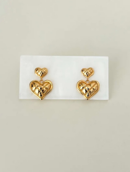 Golden Diamond Heart Earrings | Gold jewelry | Golden earrings | Estincele Jewellery
