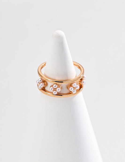 Little Flower Pearl Ring